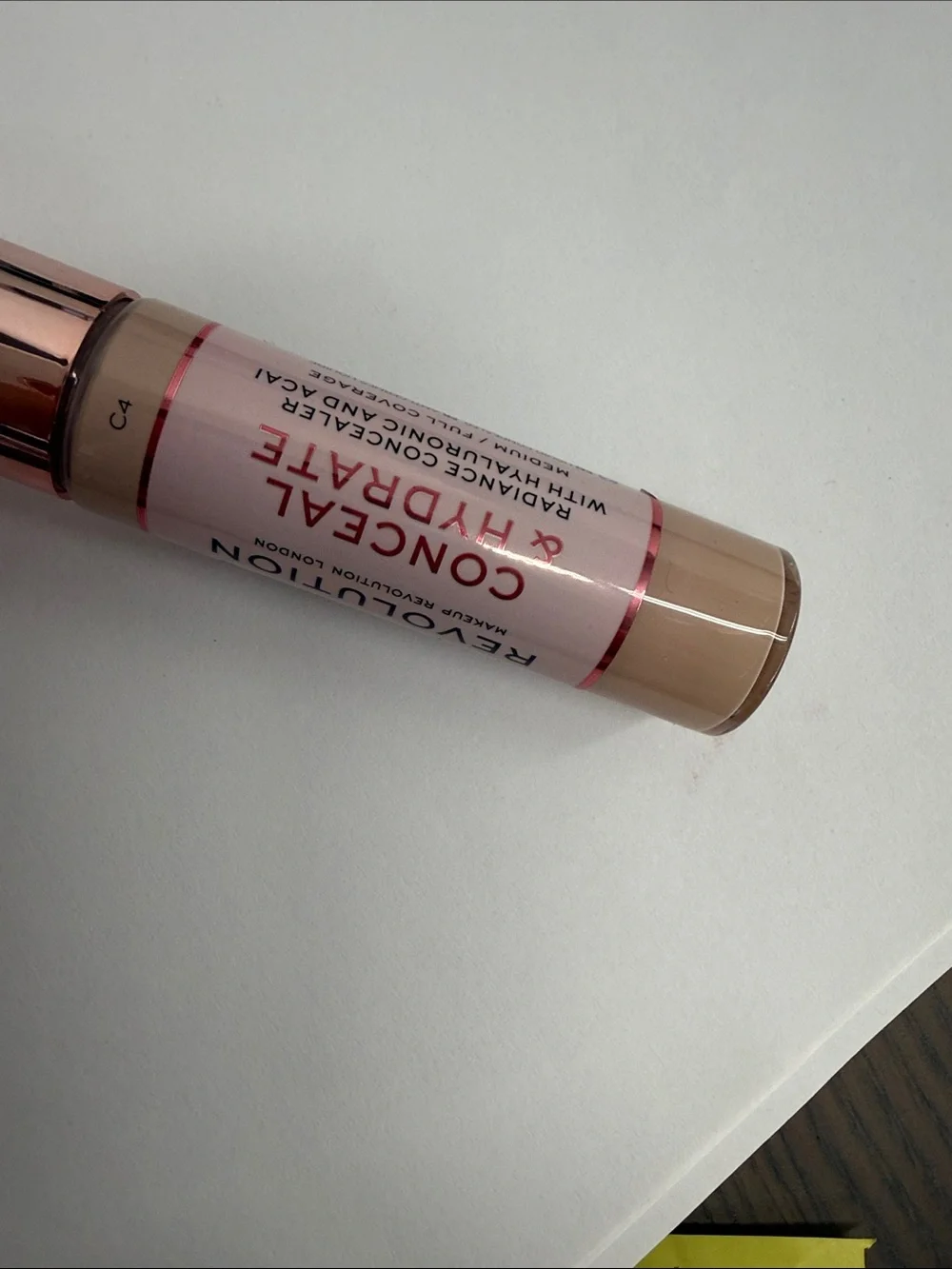 Conceal & Hydrate Radiance Full Coverage Hyaluronic & Açaí ( Medium) C4